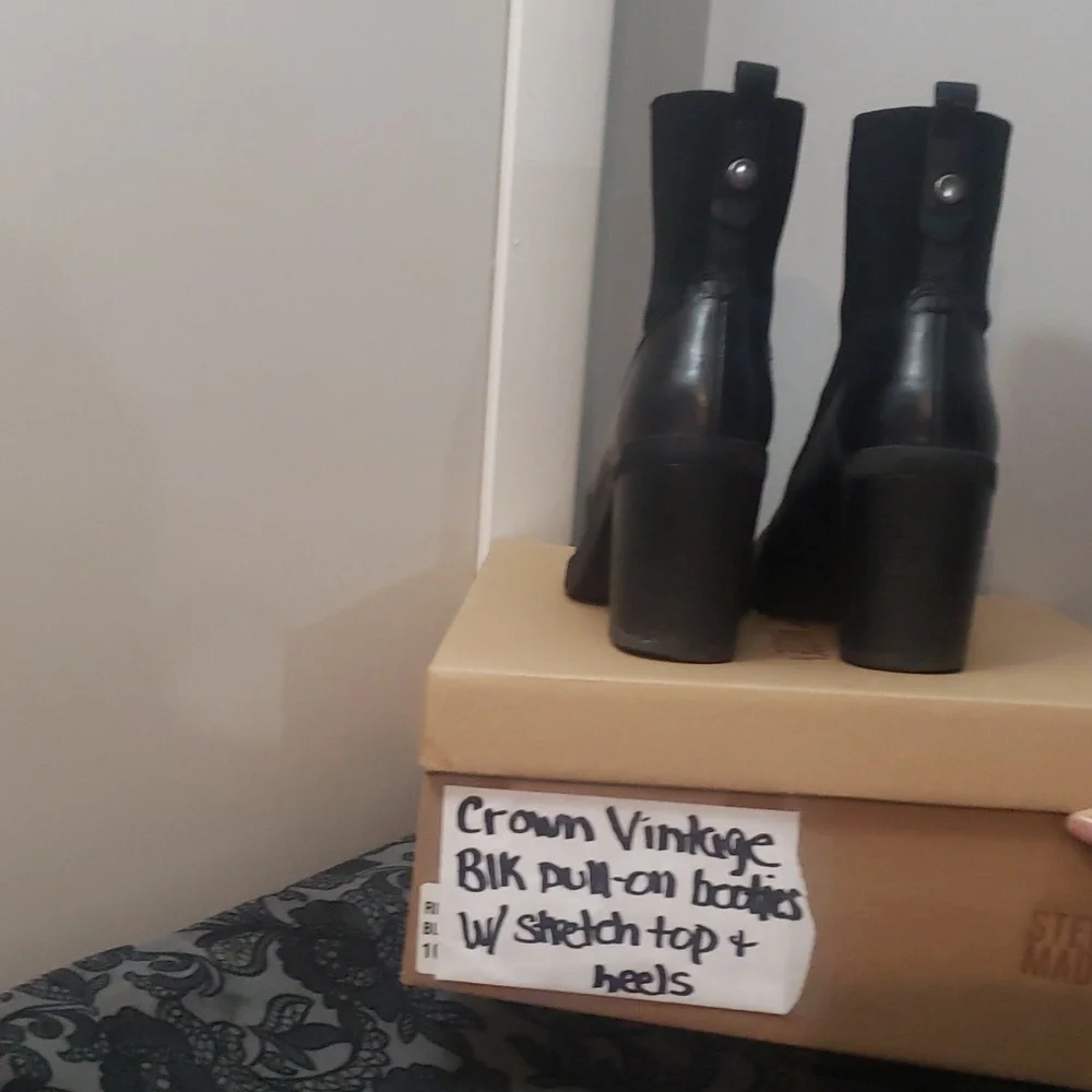 Booties - Picture 3 of 4